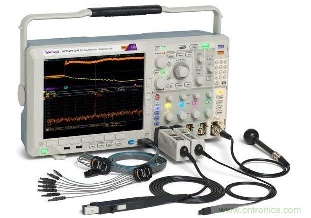混合域示波器(MDO)將頻譜分析儀、示波器和邏輯分析儀組合在一臺儀表內(nèi)，可以從全部三臺儀器中產(chǎn)生同步的而且與時間關(guān)聯(lián)的測量結(jié)果。圖中顯示的是泰克公司的MDO4000B。