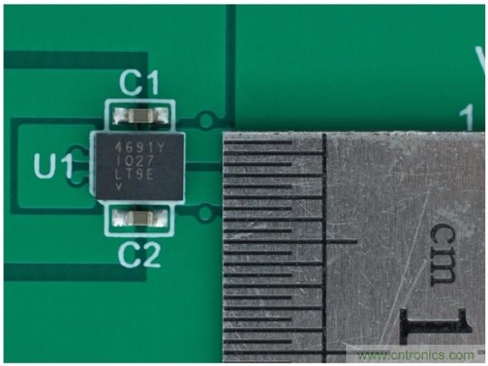 3.6V輸入、雙路輸出µModule降壓穩(wěn)壓器以3mm × 4mm小尺寸為每通道提供2A電流